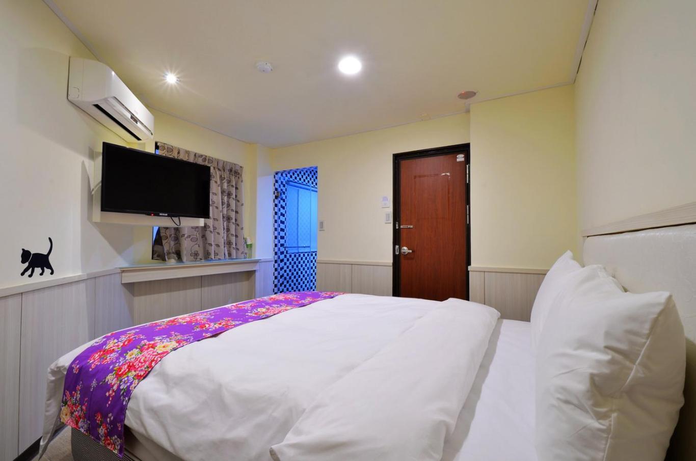 Galaxy Mini Inn Тайбей Екстер'єр фото