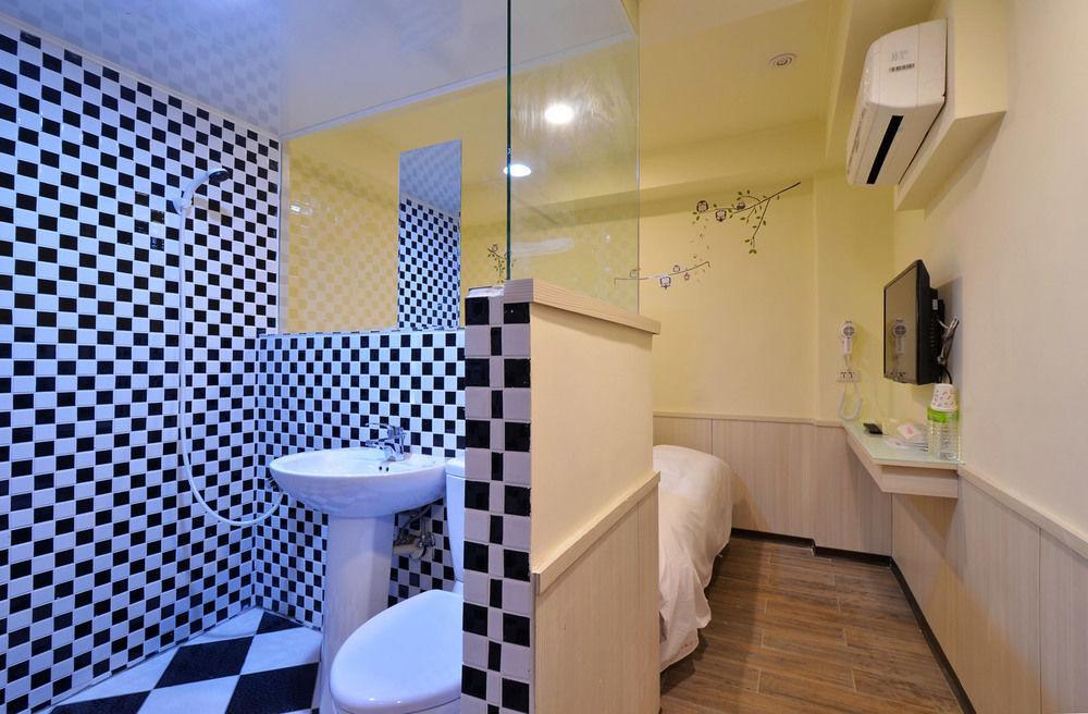 Galaxy Mini Inn Тайбей Екстер'єр фото