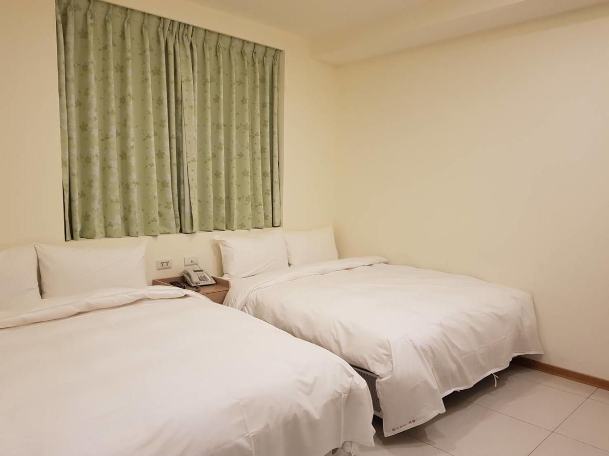 Galaxy Mini Inn Тайбей Екстер'єр фото