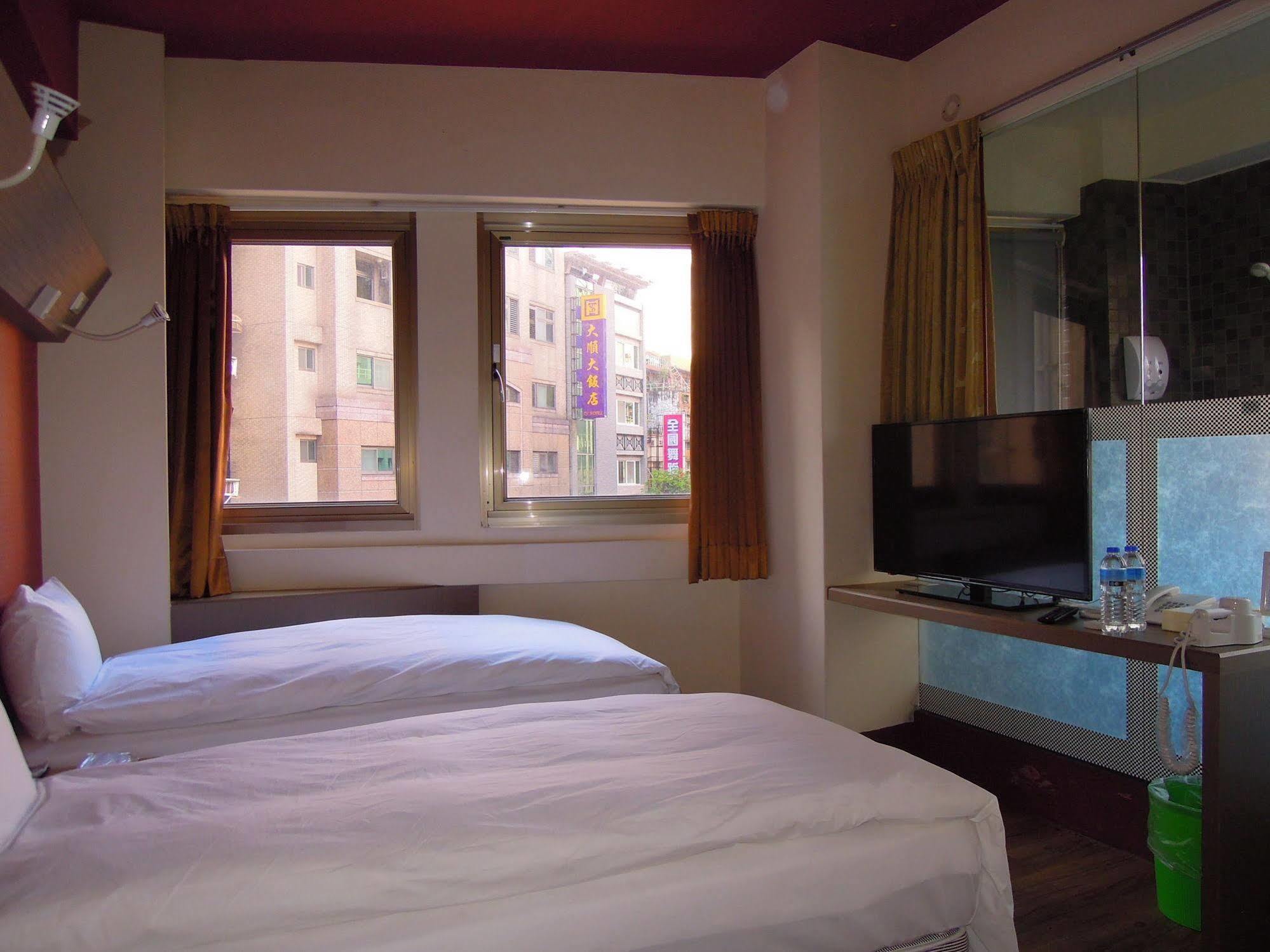 Galaxy Mini Inn Тайбей Екстер'єр фото